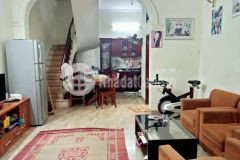 Bán nhà quan hoa, cầu giấy, dt 55m2, mt rộng, ô tô gần nhà, nhỉnh 6 tỷ