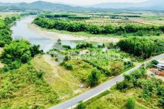 Mặt tiền tl2 sông cầu khánh vĩnh phía sau giáp sông 815m2 chỉ 2,490tỷ