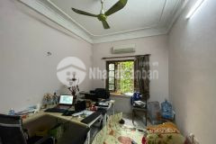 Cần tiền bán gấp nhà 70m2, 4 tầng lạc long quân, tây hồ, chỉ 6x tỷ