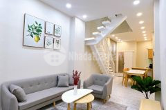 Giảm 7ty4 còn 7ty1 tl, bán nhà gấp hoàng hoa thám,dtsd 50m2,3 tầng btct,xe hơi đỗ cửa,0903428326