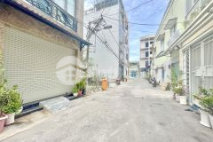 Nhà phố 2 lầu, sân thượng mt hẻm xe hơi trần xuân soạn, q7.