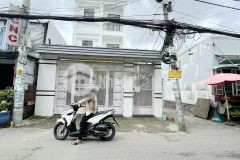 Nhà 2 lầu, st góc 3 mặt tiền hẻm trần xuân soạn, q7