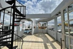 Lô góc cực hiếm cmt8, quận 10, ô tô đổ cổng, full nội thất, giá rẻ