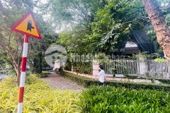 Biệt thự villa sân vườn trên phố đỗ quang hoàng ngân, cầu giấy. dt 265m2, mt17m