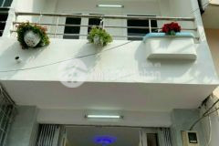 Bán nhà 1 trệt 1 lầu hẻm 105 đường lê lợi,hướng đông bắc.