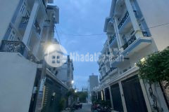 Bán gấp hxh lê đức thọ gò vấp dt 60m2 4 tầng 5tỷ3. lh 0981749059.