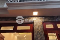 Bán nhà 5 tầng sát chợ phúc lợi, đường 4m giá 2,7 tỷ.