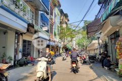 Bán gấp nhà phố quốc tử giám, gara, ô chờ thang máy, 60m2, 5 tầng, mt 4,2m chỉ 7,45 tỷ