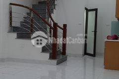 Cần bán gấp nhà lô góc ô tô vào tận nhà,bát khối long biên giá chỉ 2,5 tỷ có tl