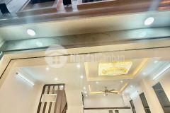 Bán nhà hoàng quốc việt phân lô ô tô hai mặt thoáng gần mặt phố 42m2 5 tầng giá 6,45 tỷ.