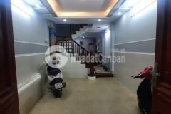 Nhà đẹp cầu giấy tầm tài chính nhiều khách 36m 5 tầng mt 3.4 giá 4.2tỷ