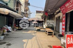 Dì nhờ bán hộ mảnh đất ngay cạnh trường sỹ quan lục quân và ql 21a dt 100m2 mt 5m full đất ở