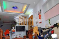 Cần bán gấp giảm mạnh nhà đường 11, tnp b, q9, 2.5tỷ tặng nội thất