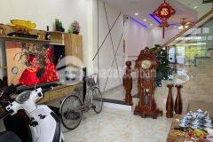 Bán nhà đẹp 3 tầng đường nguyễn chích,vĩnh hòa,nha trang