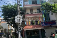 Cần bán nhà góc 2mt trung tâm đường d5, bình thạnh, giá rẻ lh 0932159524