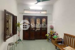 Bán nhà phố nguyễn ngọc nại phân lô quân đội ô tô vào sân 70m2 6.7 tỷ.