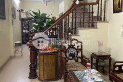 Bán nhà 45.5m2, 5 tầng đường lạc long quân, ô tô vào nhà.