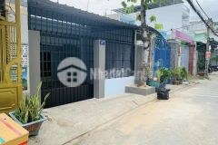 Chính chủ cho thuê nhà mới cấp 4 130m2 tại xuân thới thượng 18 hmôn giá 9trth