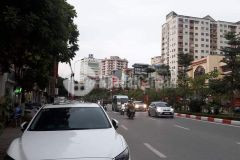 Nhà phân lô cầu giấy kinh doanh mt 4.2m 92m.