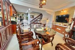 Bán gấp nhà 39m 4t mt3.5m giá nhinh 4tỷ. ngõ quỳnh hai bà trưng 0947913839