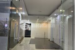 Cho thuê nhà mặt phố hàng chuối diện tích 60m2x3 tầng, 6m mặt tiền. thông sàn