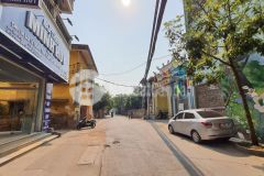 Cấn bán gấp nhà quang lãm hà đông, gần sân bóng, dt 40m2x4tx4pn, giá 2.65 tỷ.