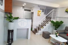 Nhỉnh 4 tỷ, nhà thích quảng đức, p5 phú nhuận, 25m2, 4 tầng.