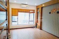 Bán nhà mỹ đình 45m2 nhà xây chắc chắn ngõ nông cách ô tô 10m dân trí cao 4tỷ