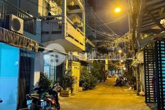 Khách gọi cháy máy..nhà hot hot hot khu vực trung tâm bình thạnh giá mềm nhỉnh 6.3 tỷ lh 083977