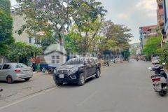 Bán nhà gia thụy, long biên 65m2 x 4t, 4.3m mt, giá 6.3 tỷ, ô tô, hai thoáng, kdvp.