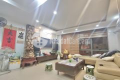 Chuyển lên chung cư bán nhà tạ quang bửu 2 thoáng ngõ thông lh 0971030193.