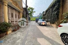 Ngọc thụy long biên 48m2 đất vuông đẹp khu phân lô ô tô đỗ vòng quanh. hơn 3 tỷ.