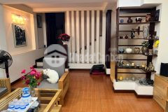 Bán nhà hoàng quốc việt quận cầu giấy, 5 tầng, giá nhỉnh 100trm2.