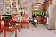 Cần bán nhà giáp nhị, lô góc, ô tô đỗ cửa, tặng 90 nội thất, gần phố giá 4.3 tỷ.