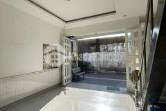 Ban nha sô hông riêng, ngang khung, 92m2, hem xe hơi, thu đưc, gia nhinh 5 ty