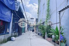 Nhà tỉnh lộ 10 120m2 ngang 6m hxh bình tân.