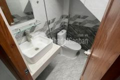 Chính chủ cần tiền giảm ngay 100tr,còn 3.950 tỷ,4 tầng,nhà đẹp vào ở ngay