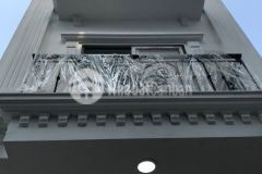 Cần chuyển nhượng căn nhà xây mới tại phố tư đình.