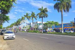 Bán gấp nhà 3 mê 65m2 cách điện biên phủ 30m ô tô đậu cửa lh 0919790246