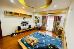 Bán nhà chia tài sản, dt 41m2, 6 tầng lạc long quân, nhỉnh 5 tỷ