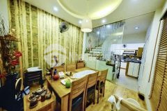 Bán nhà kim mã ba đình 40m 5xtỷ ngõ thông ôtô đỗ cửa nhà đẹp ở ngay