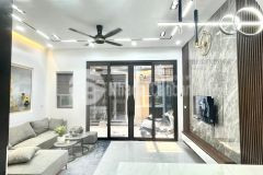 Bán gấp nhà bùi xương trạch 35m.5t.5.4 tỷ.ô tô tránh kinh doanh