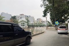 Hơn 2 tỷ nhà 4 tầng 35m2 ngọc thụy long biên, 2 mặt ngõ ô tô qua nhà.