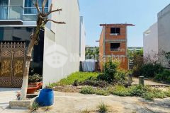 Đất thổ đường lê hồng phong tt cần đước, 100m2 990tr shr