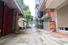 Nhà pháo đài láng vỉa hèkinh doanh 35m2 nhà 6 tầng 9.5 tỷ oto tránh.