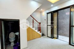 Bán nhà đẹp nguyễn trãi ở luôn ô tô cách nhà 50m 3 gác đỗ cửa giá chỉ nhỉnh 2 tỷ