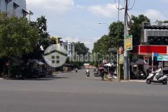 Nhà mặt tiền đường 449 tăng nhơn phú a, diện tích 72m đúc 3 lầu vị trí vàng