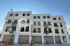 Bán nhà phố trung tâm sơn la 4 tầng mt 5m trả góp 0 lãi suất