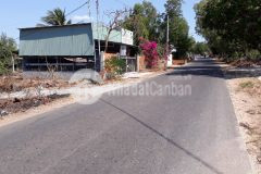 Đất 2 mt 50m gần trần bình trọng,ranh giới sân bay thiện nghiệp phan thiết dt 9.600m2