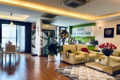 Ban nha lvkca, vỉa hè kinh doanh. dt 60m2x5t, mt 5m. giá nhỉnh 10 tỷ.